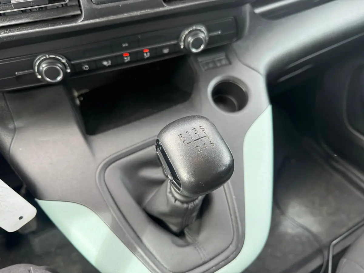XL 1.2 PureTech Live Lane Assist Carplay Navi