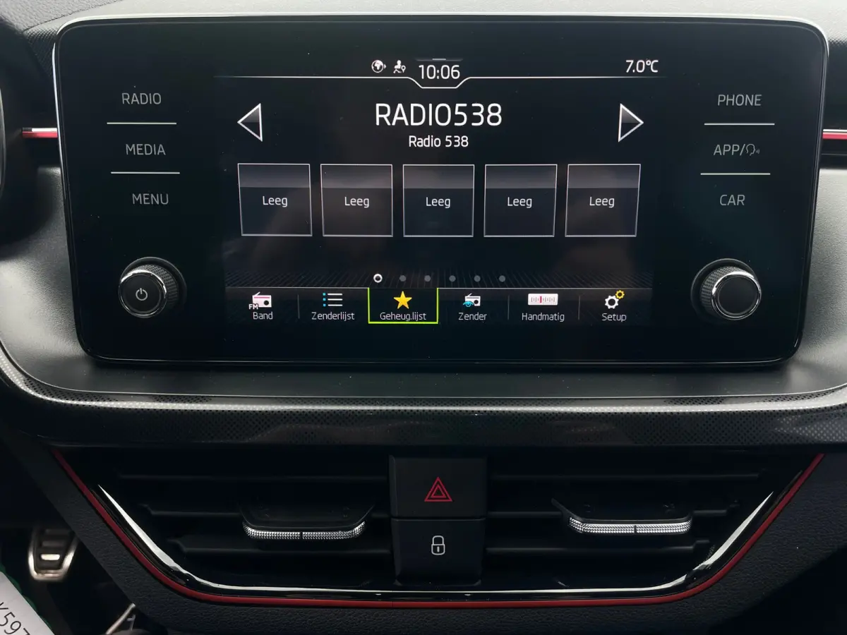 1.0 TSI Sport Business ORG NL 1E EIG DEALEROND|LED|CARPLAY|SPORTSTOELEN|DUALCLIMATE|PARK.ASSIST|BLUETOOTH|18''INCH|