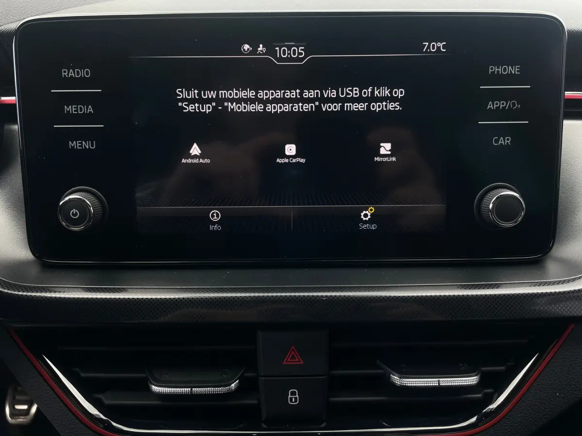 1.0 TSI Sport Business ORG NL 1E EIG DEALEROND|LED|CARPLAY|SPORTSTOELEN|DUALCLIMATE|PARK.ASSIST|BLUETOOTH|18''INCH|