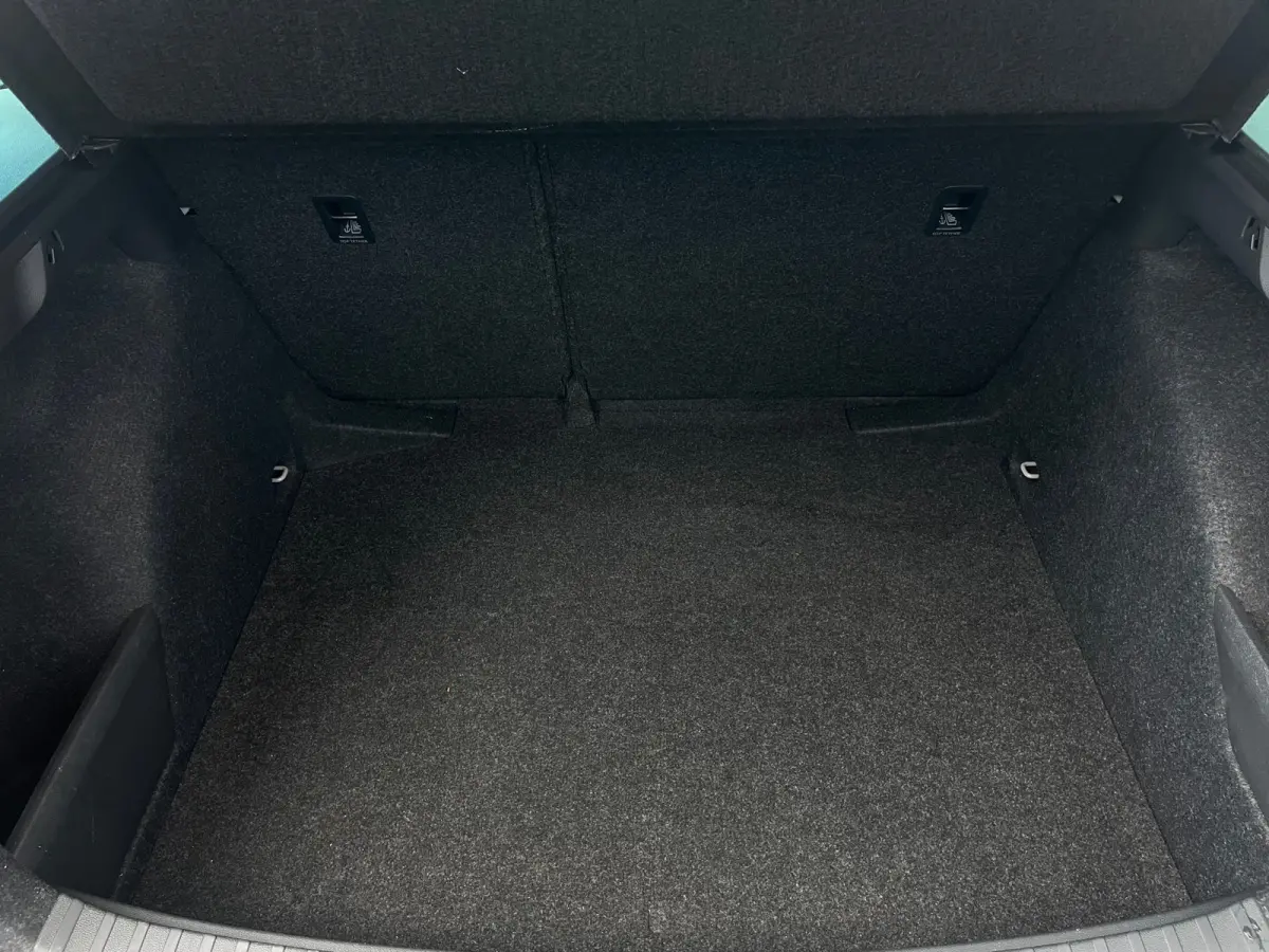 1.0 TSI Sport Business ORG NL 1E EIG DEALEROND|LED|CARPLAY|SPORTSTOELEN|DUALCLIMATE|PARK.ASSIST|BLUETOOTH|18''INCH|
