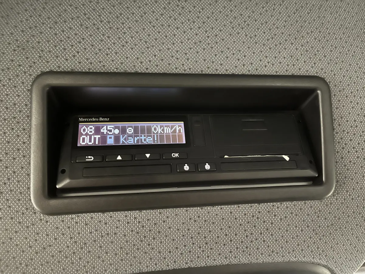 316 CDI L3H2 RWD DC 5 pers. / Trekhaak 3.500 KG / Airco / Cruise Control / CarPlay / Camera / Navigatie / 63.500 KM !!