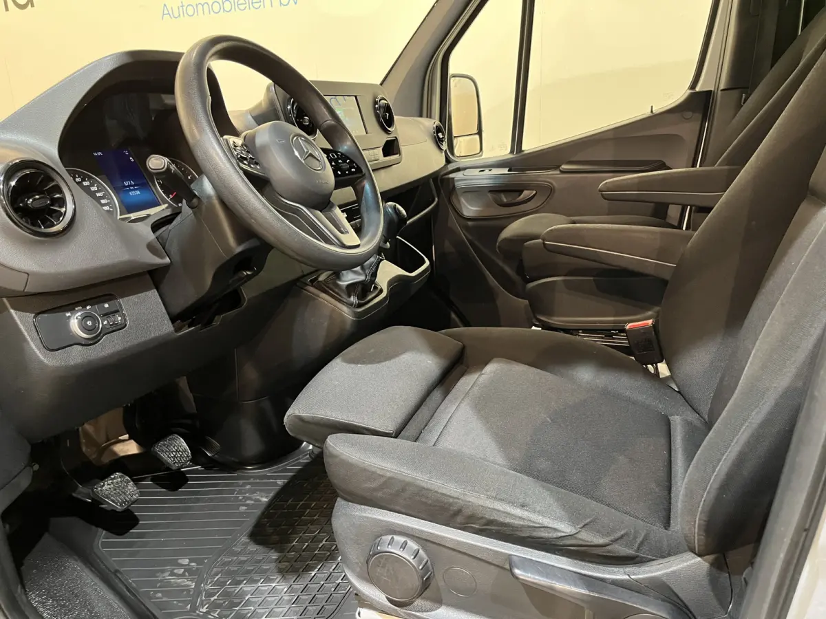 316 CDI L3H2 RWD DC 5 pers. / Trekhaak 3.500 KG / Airco / Cruise Control / CarPlay / Camera / Navigatie / 63.500 KM !!