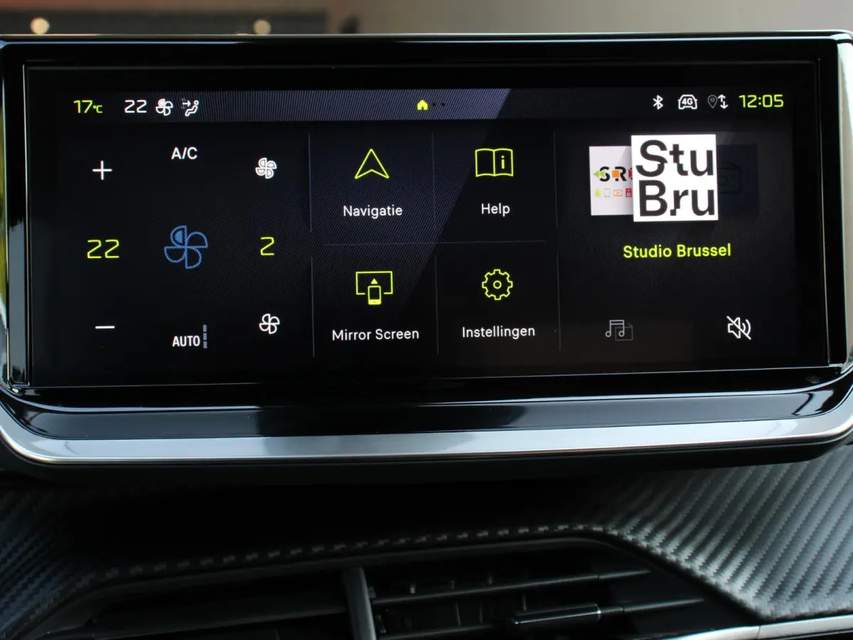 1.2 Hybrid 100PK Automaat Allure DEMO Navigatie Apple Carplay/Android Auto Airco Camera Parkeer sensoren Cruise Control Led Lichtmetalen Velgen
