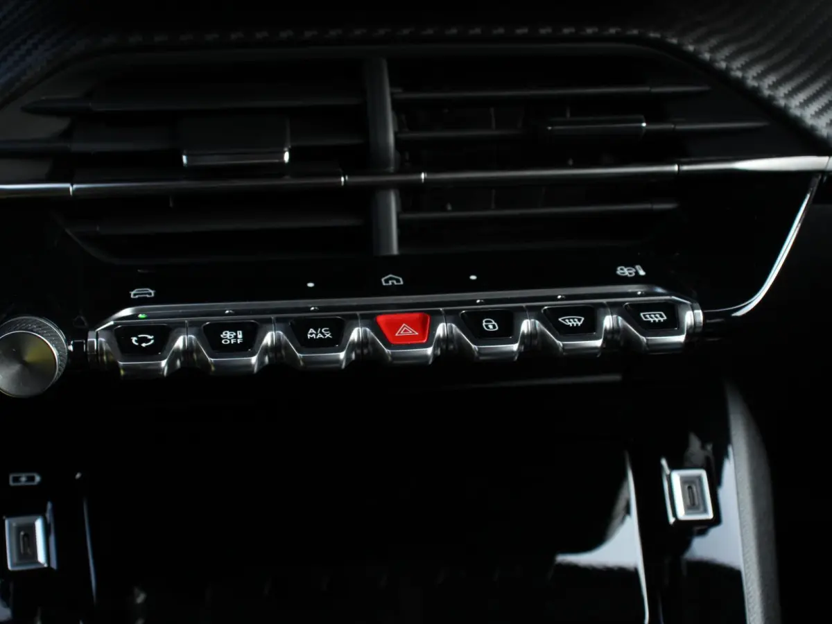 1.2 Hybrid 100PK Automaat Allure DEMO Navigatie Apple Carplay/Android Auto Airco Camera Parkeer sensoren Cruise Control Led Lichtmetalen Velgen