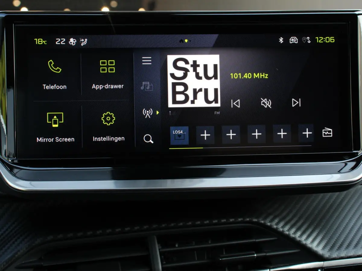 1.2 Hybrid 100PK Automaat Allure DEMO Navigatie Apple Carplay/Android Auto Airco Camera Parkeer sensoren Cruise Control Led Lichtmetalen Velgen