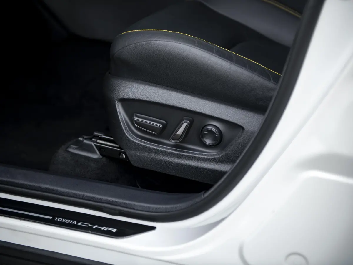 2.0 Hybrid 200 Première Edition | LED | Pano | Navi | Clima | Memorystoel | Stoelverwarming  | t.m. 10e jaar Toyota garantie!