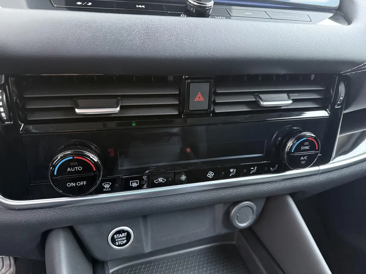 1.3 MHEV Xtronic N-Connecta | AUTOMAAT | Panoramadak |