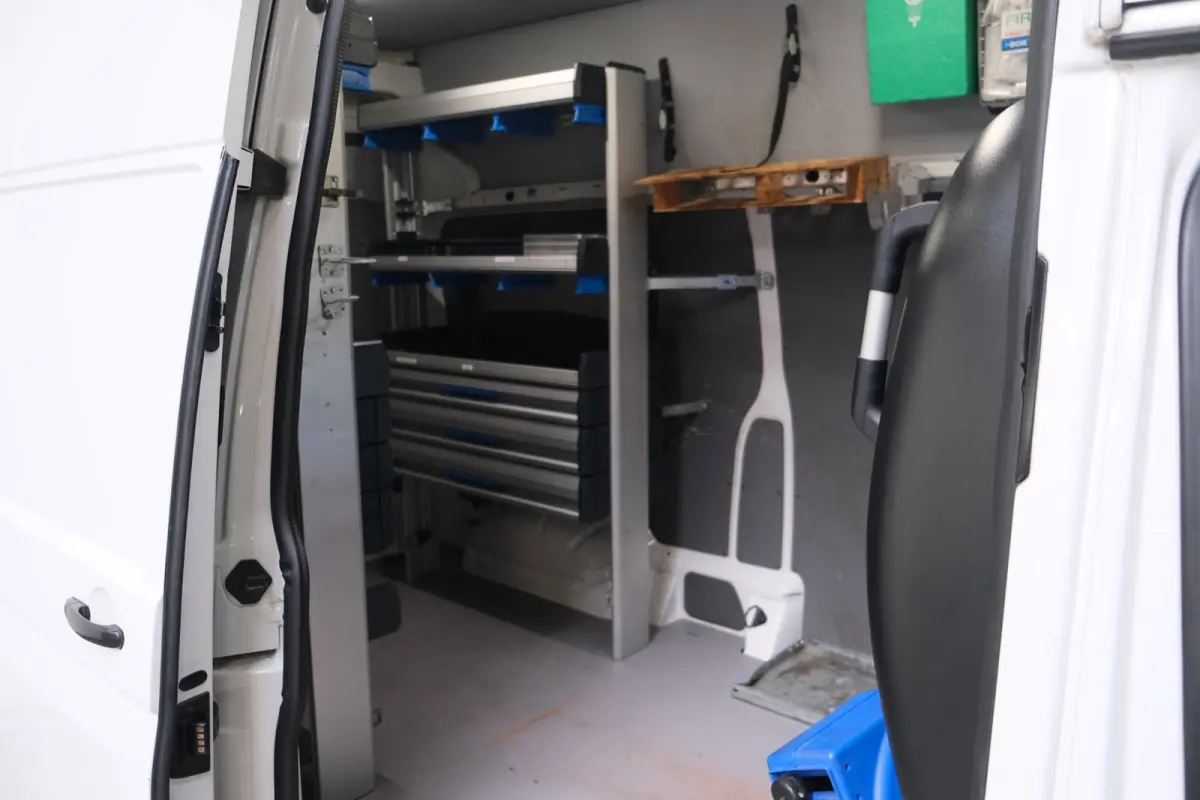 2.0 TDI L2H2 30 - Airco, Cruise, PDC, Carplay, Inrichting, Trekhaak.