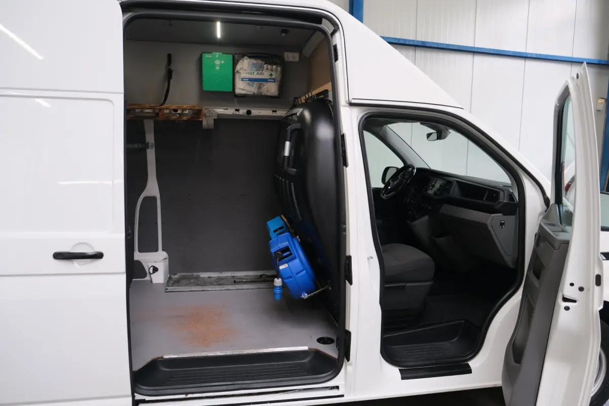 2.0 TDI L2H2 30 - Airco, Cruise, PDC, Carplay, Inrichting, Trekhaak.