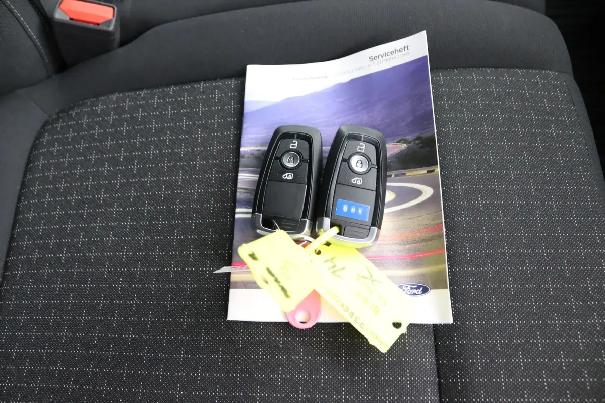 300 2.0 TDCI L2H1 Trend | CarPlay/Android Auto | Laadruimte Pakket | Cruise Control | Parkeersensoren