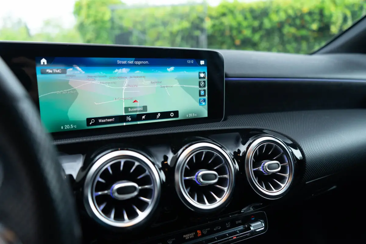 250 Premium Plus AMG-Line / Virtual Cockpit/ Cruise Control/ Panoramadak/