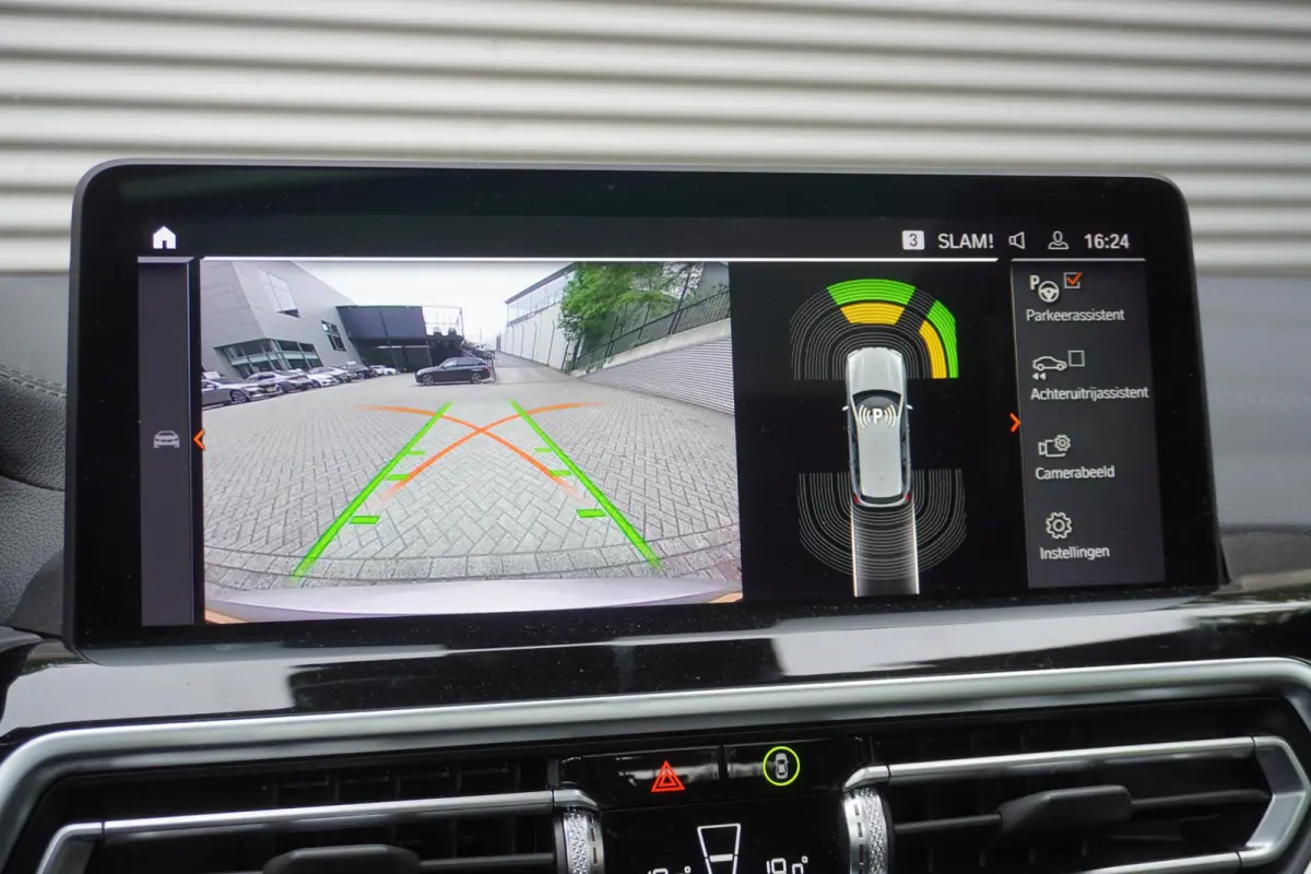 Driving Assistant Professional | Achteruitrijcamera | panoramadak | Alarmsysteem klasse 3 | Parking Pack