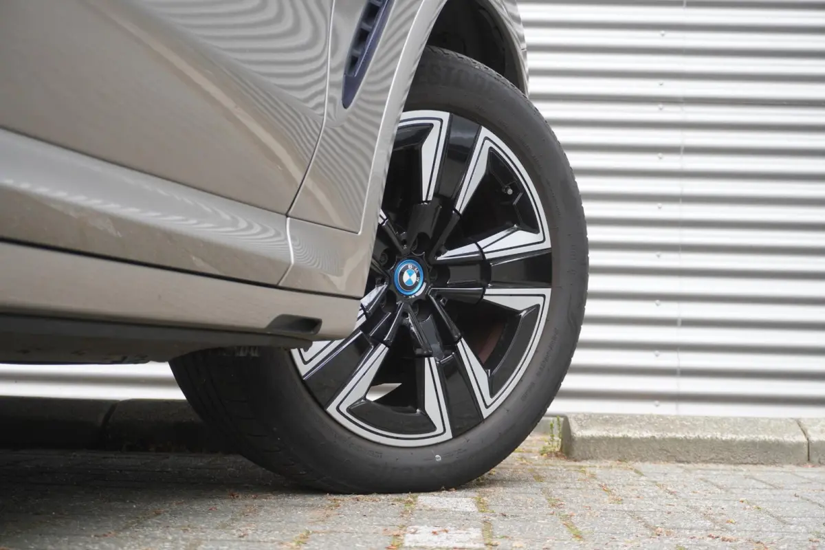 Driving Assistant Professional | Achteruitrijcamera | panoramadak | Alarmsysteem klasse 3 | Parking Pack
