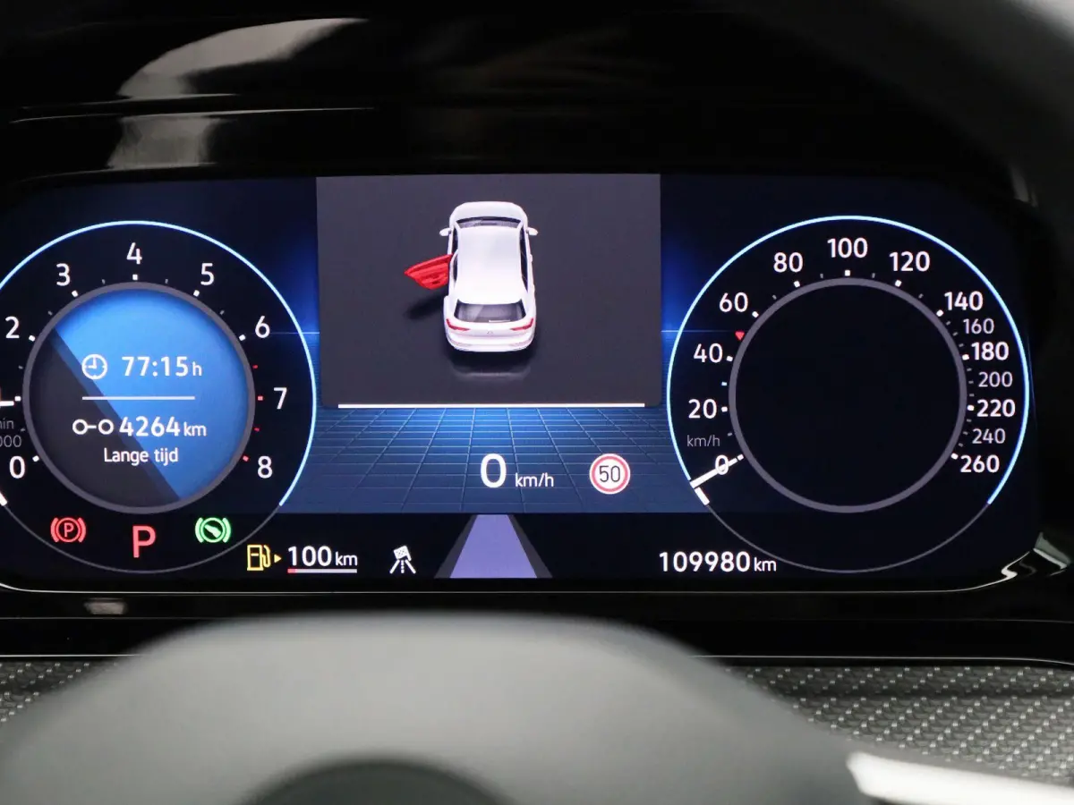 1.5 eTSI R-Line | IQ-LIGHT | PANORAMADAK | NAVIGATIE  | SFEERVERLICHTING | ADAPTIVE CRUISE CONTROL | PARKEERSENSOREN VOOR & ACHTER | GETINT GLAS |