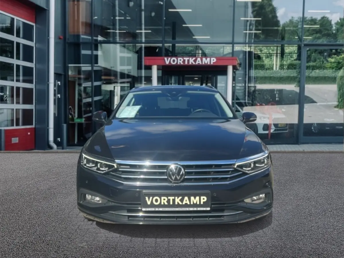 2.0 TDI BUSINESS CAMERA/DIG-DASH/IQ/ACC/STOELVERW/NAVI/CARPLAY