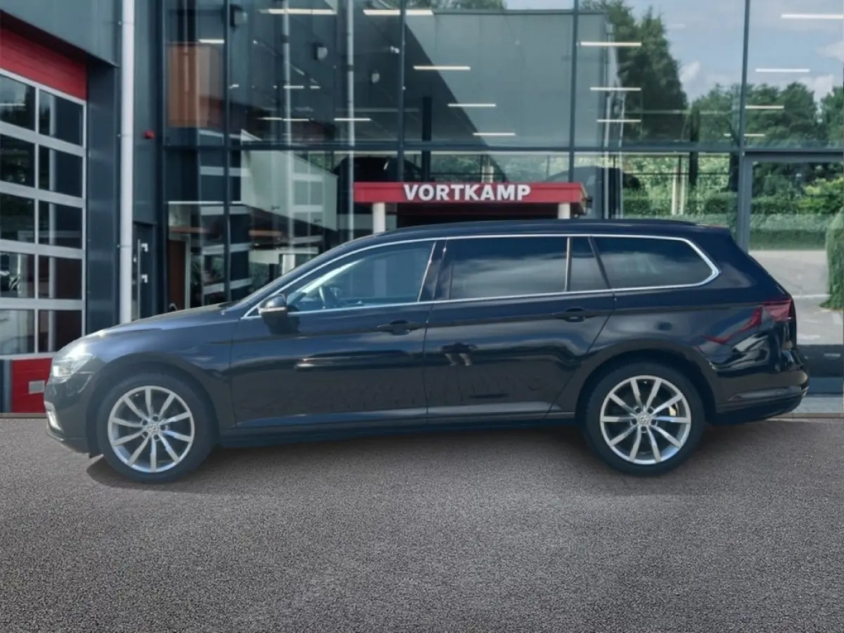 2.0 TDI BUSINESS CAMERA/DIG-DASH/IQ/ACC/STOELVERW/NAVI/CARPLAY