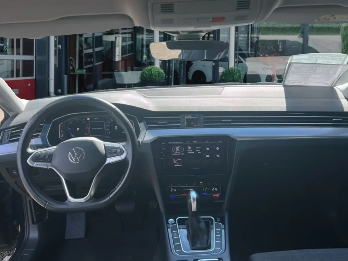 2.0 TDI BUSINESS CAMERA/DIG-DASH/IQ/ACC/STOELVERW/NAVI/CARPLAY