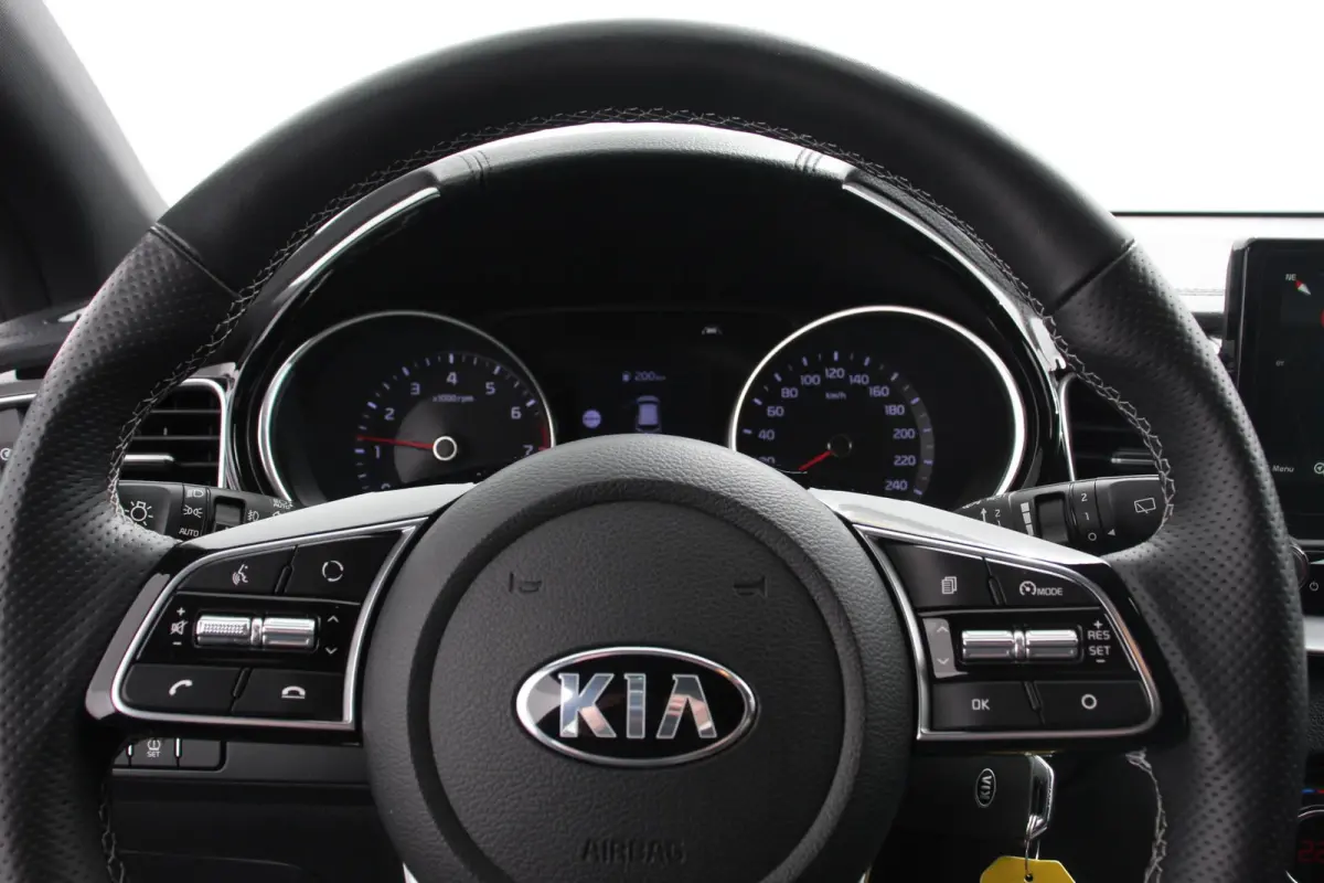 1.0 T-GDI 120pk GT-Line Navigatie Climate Control Camera JBL Audio Lane/Side Assist Stoel/Stuurverwarming LED