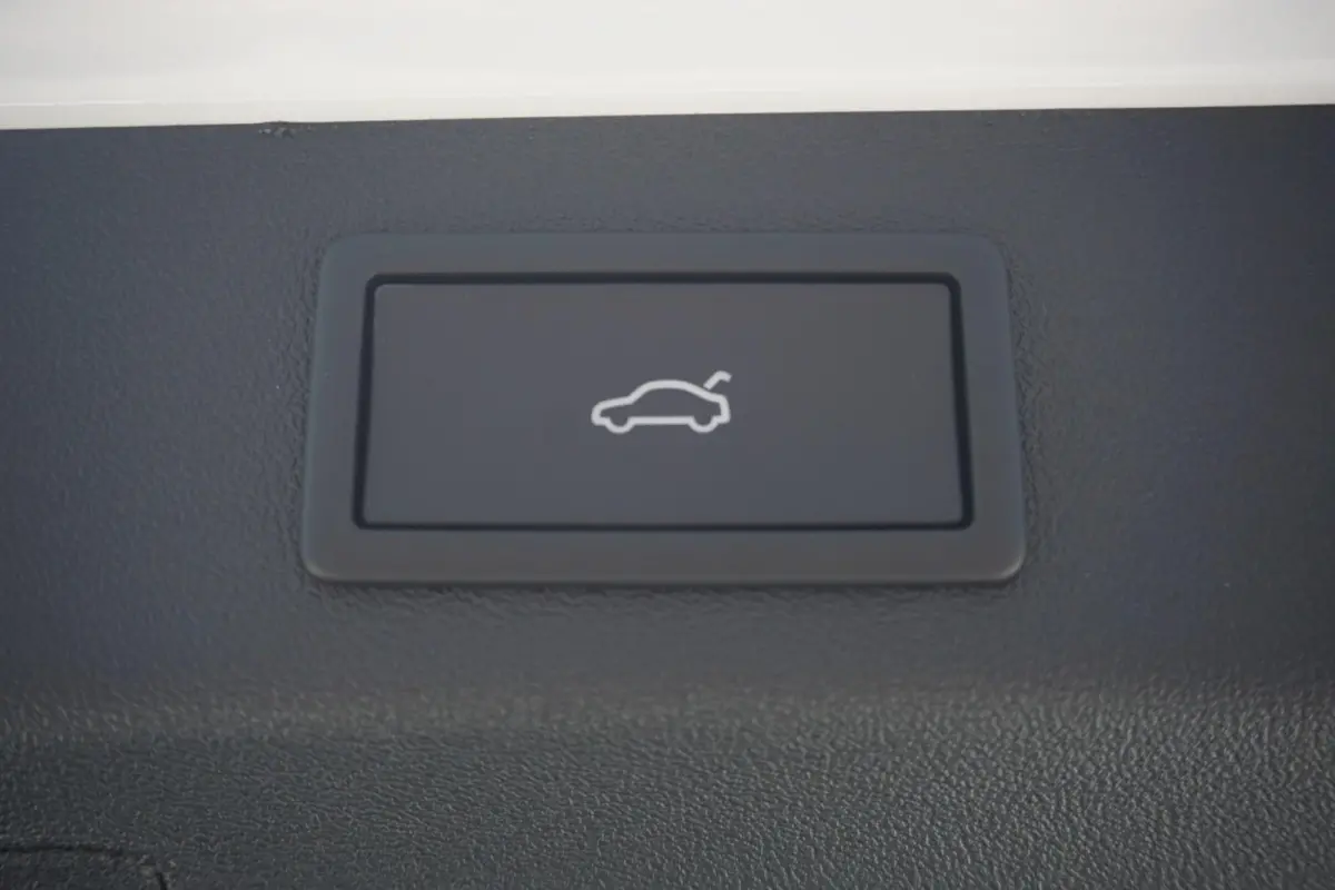 1.5 TSI 204pk PHEV Business Edition | Panoramadak | Trekhaak | Head-up