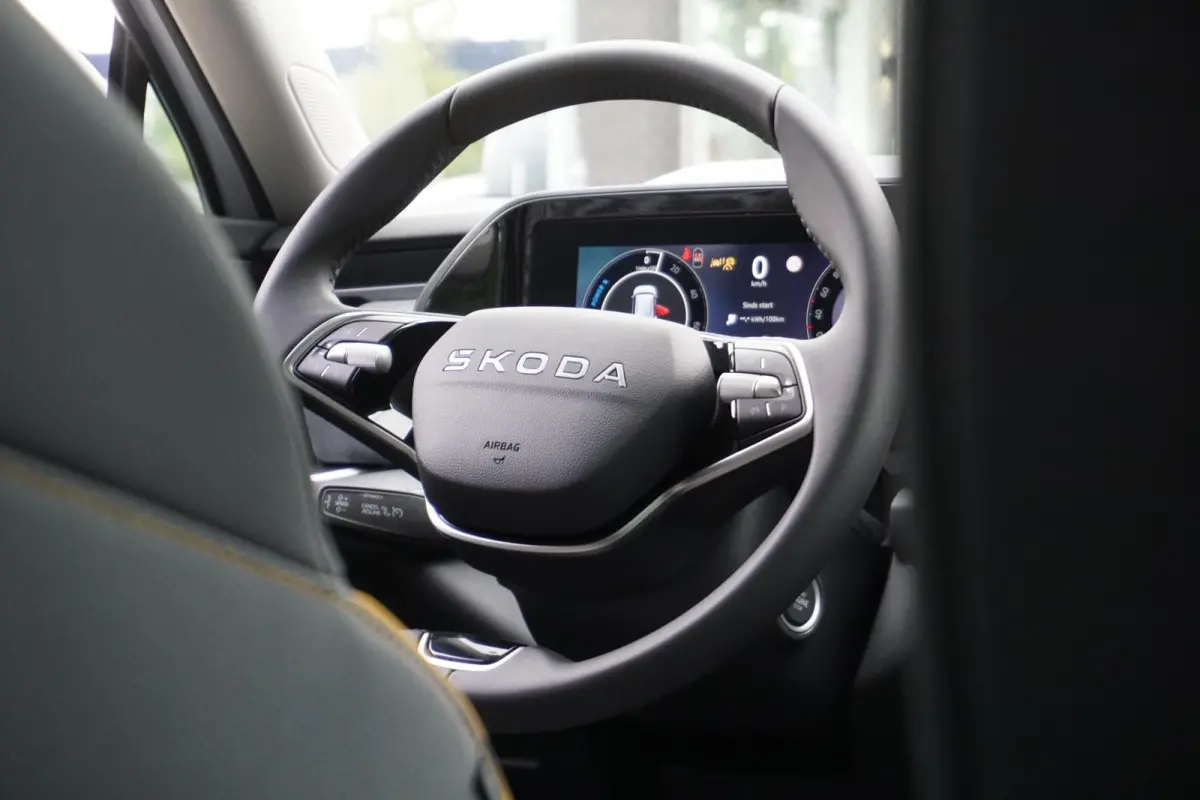 1.5 TSI 204pk PHEV Business Edition | Panoramadak | Trekhaak | Head-up