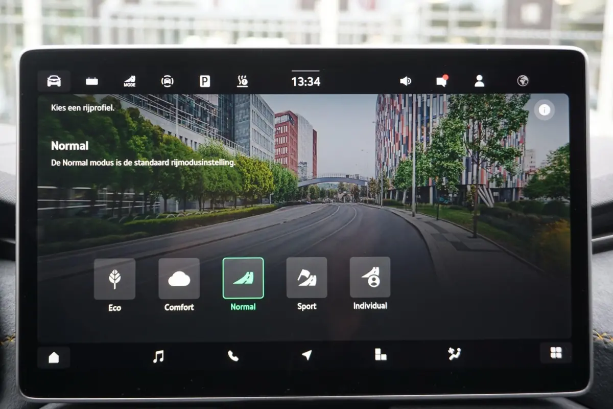 1.5 TSI 204pk PHEV Business Edition | Panoramadak | Trekhaak | Head-up