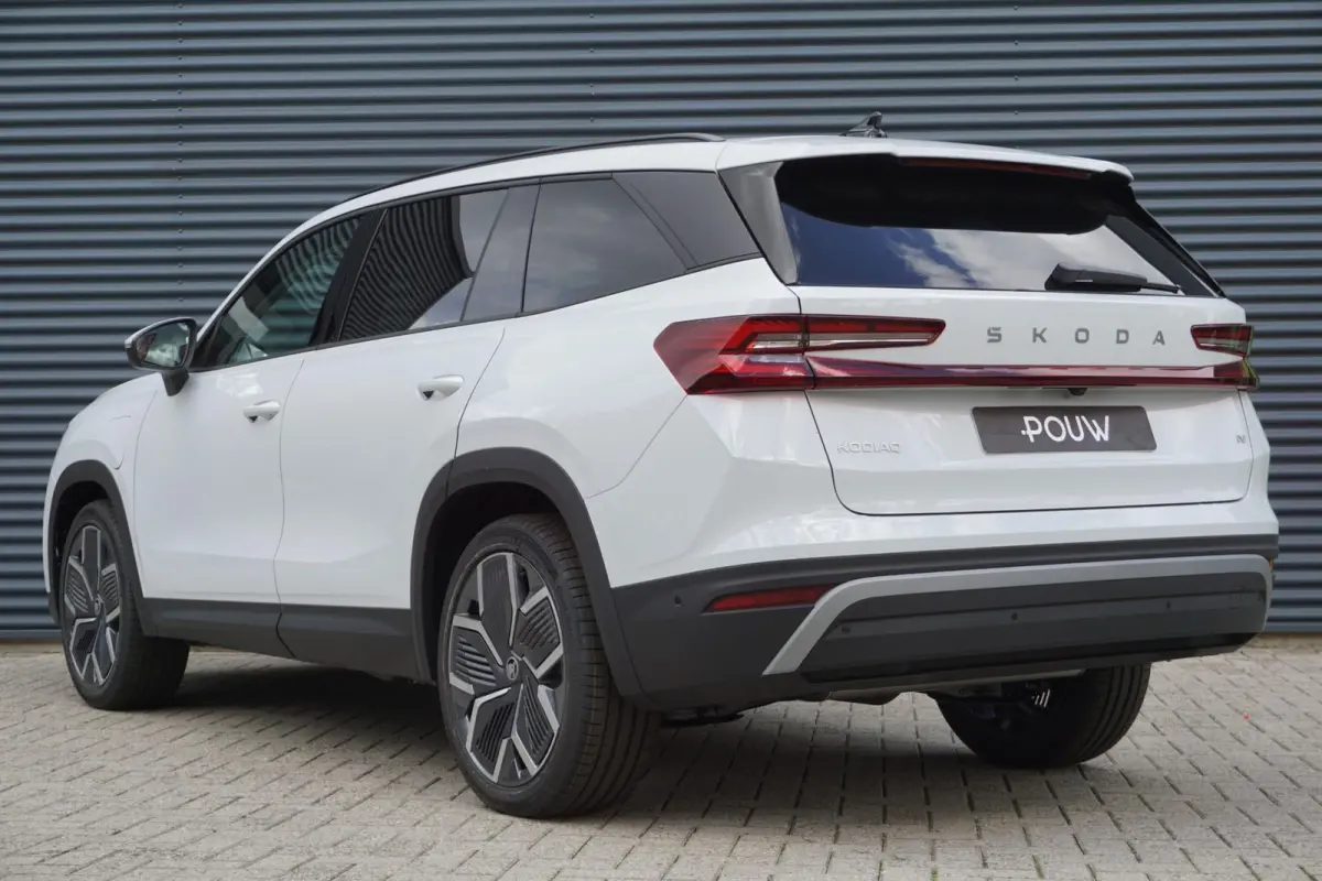 1.5 TSI 204pk PHEV Business Edition | Panoramadak | Trekhaak | Head-up