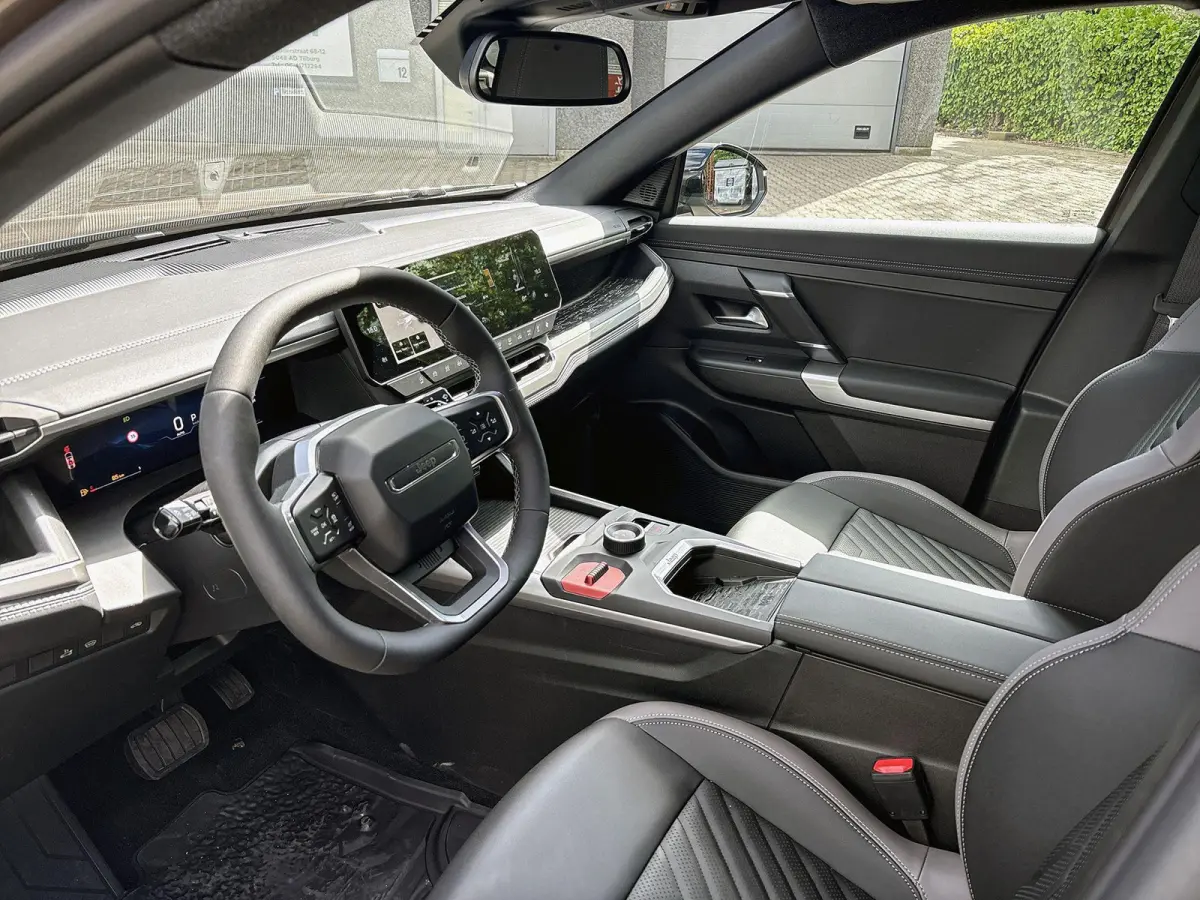 1.2 e-Hybrid First Edition | Premium pack | Convience pack | Electrisch Schuifdak | Camera | Parkeersensoren | LMV 18'|