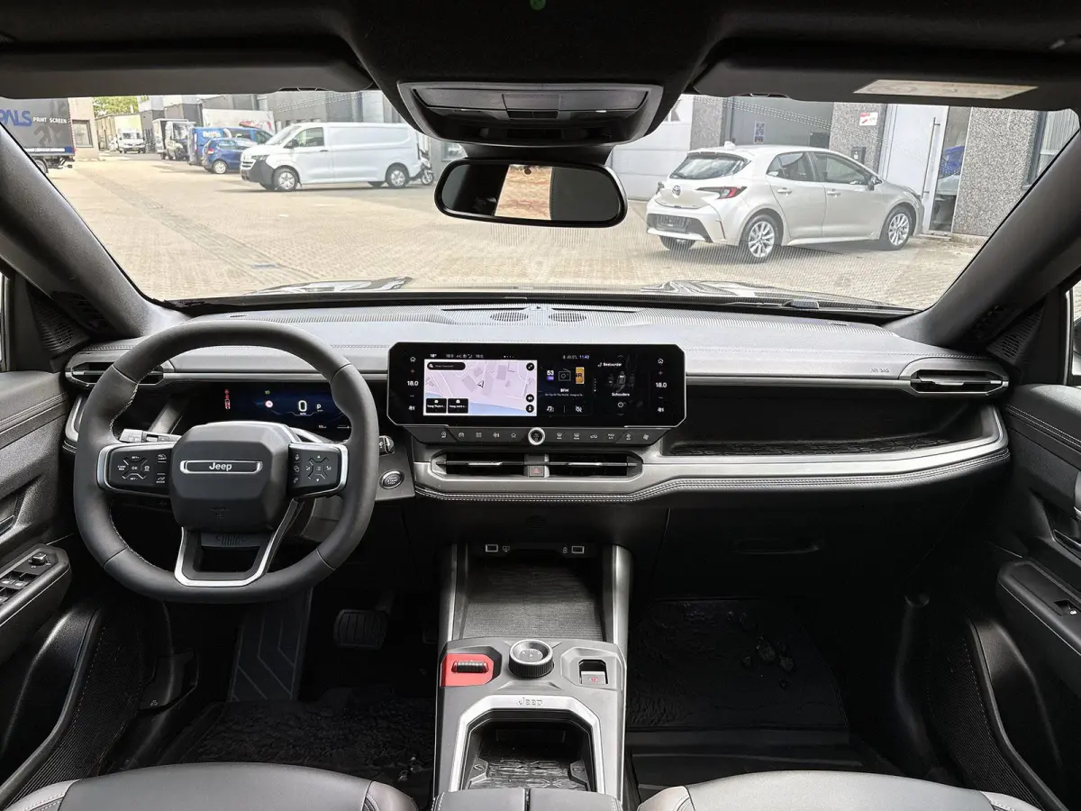 1.2 e-Hybrid First Edition | Premium pack | Convience pack | Electrisch Schuifdak | Camera | Parkeersensoren | LMV 18'|