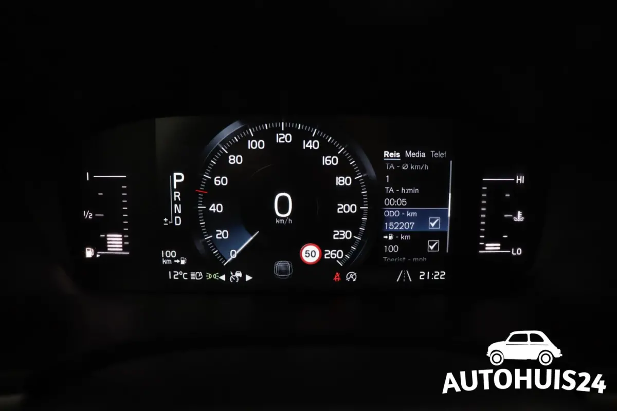 2.0 T4 Momentum KEYLESS|TREKHAAK|PILOT|LED|LEDER