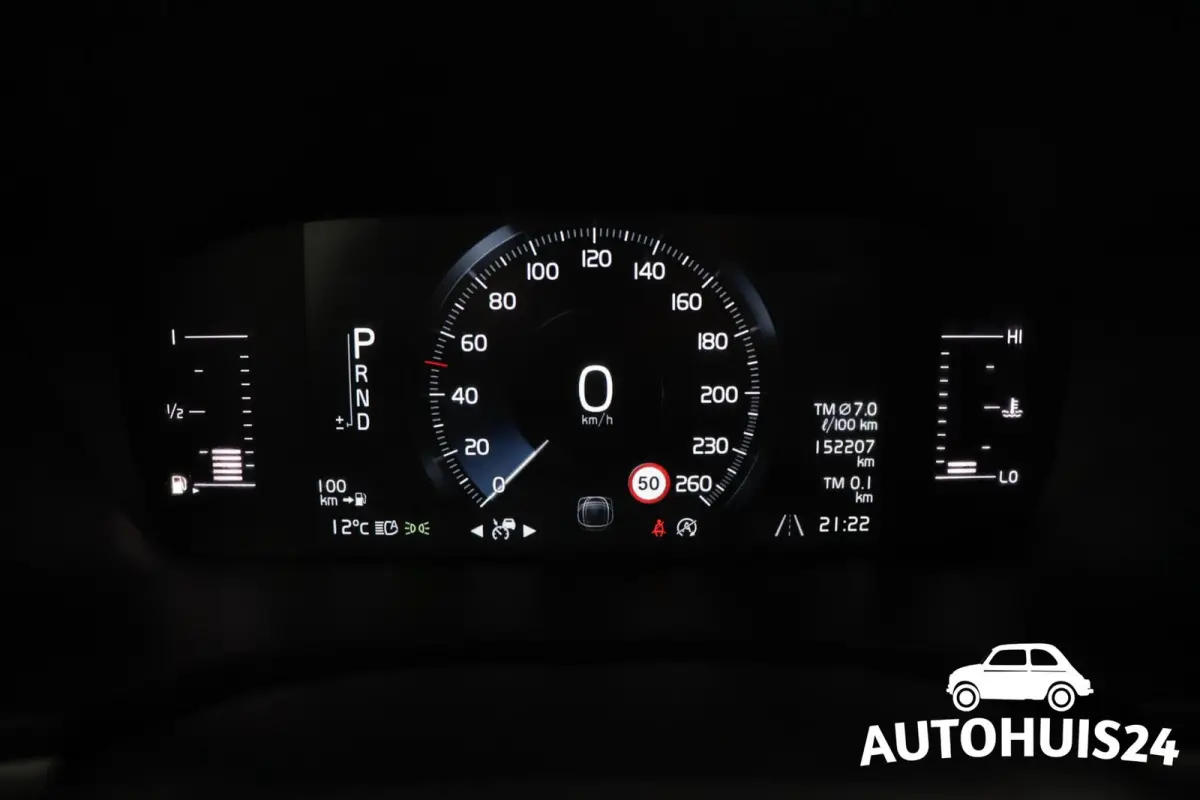 2.0 T4 Momentum KEYLESS|TREKHAAK|PILOT|LED|LEDER