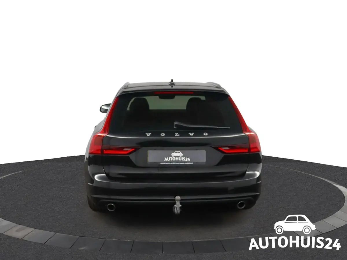 2.0 T4 Momentum KEYLESS|TREKHAAK|PILOT|LED|LEDER