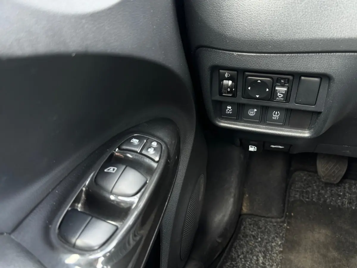 1.2 DIG-T S/S Acenta Bose | LED | 360 Camera | Leder | Navigatie | Climate | DAB | Stoelverwarming
