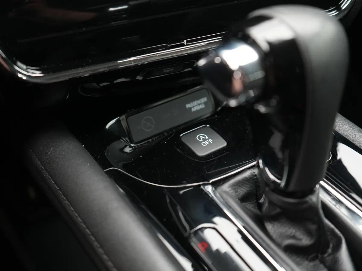 1.5 i-VTEC Executive AUTOMAAT  | PANORAMADAK | NAVIGATIE | CAMERA | CLIMA | STOELVERWARMING | LMV | DAB | HALF-LEER | PDC | 12 MAANDEN BOVAG GARANTIE |