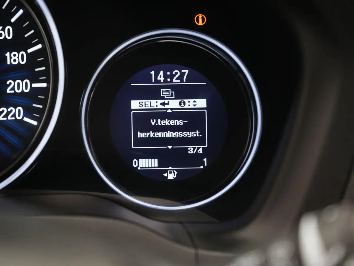 1.5 i-VTEC Executive AUTOMAAT  | PANORAMADAK | NAVIGATIE | CAMERA | CLIMA | STOELVERWARMING | LMV | DAB | HALF-LEER | PDC | 12 MAANDEN BOVAG GARANTIE |