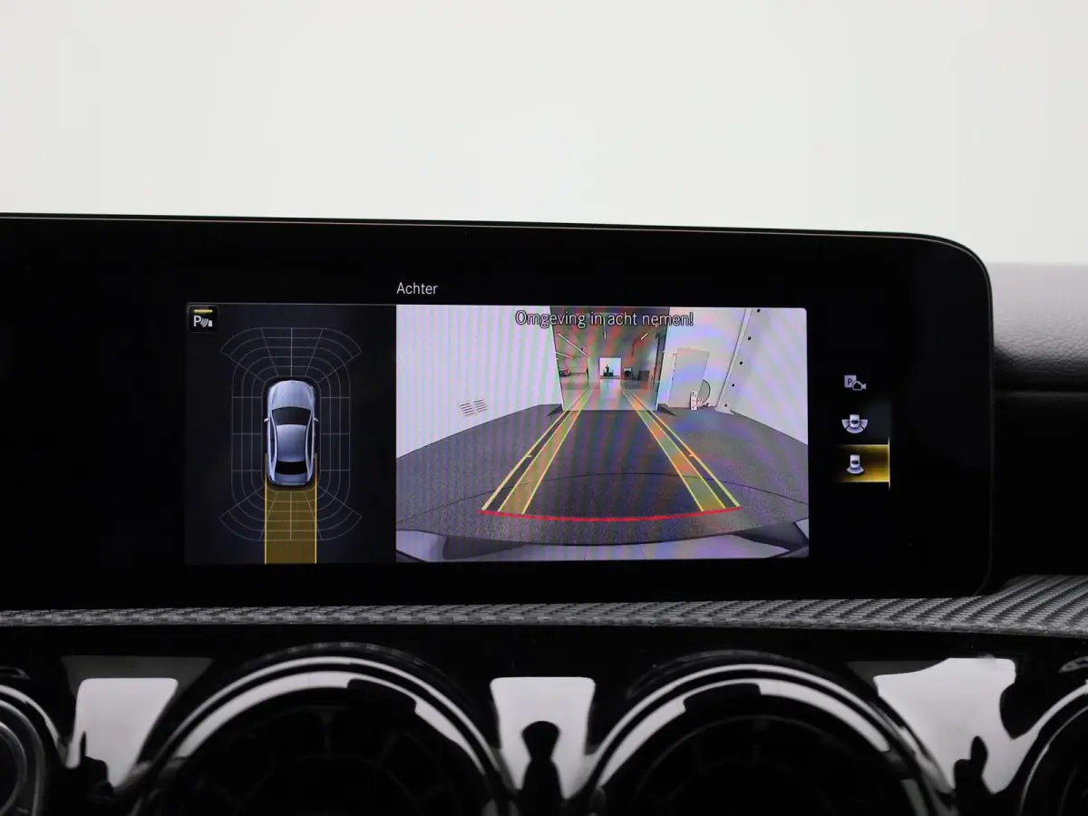 200 d SEDAN | AUTOMAAT | NAVIGATIE | CLIMATE CONTROL | CAMERA