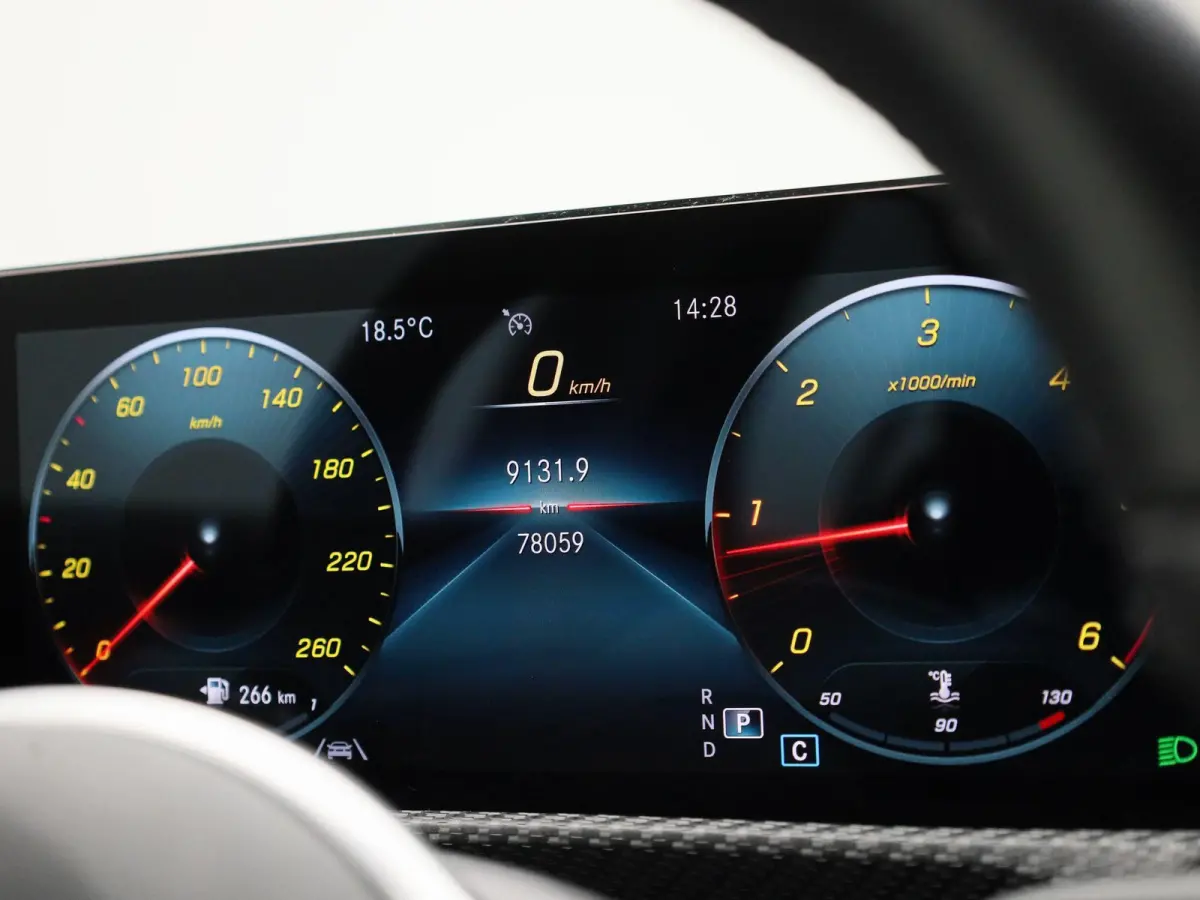 200 d SEDAN | AUTOMAAT | NAVIGATIE | CLIMATE CONTROL | CAMERA