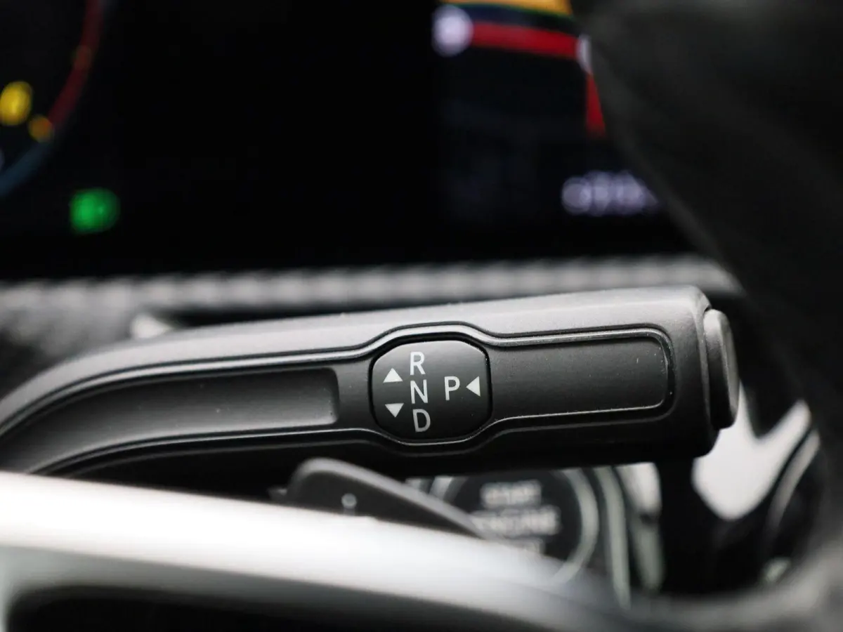 200 d SEDAN | AUTOMAAT | NAVIGATIE | CLIMATE CONTROL | CAMERA
