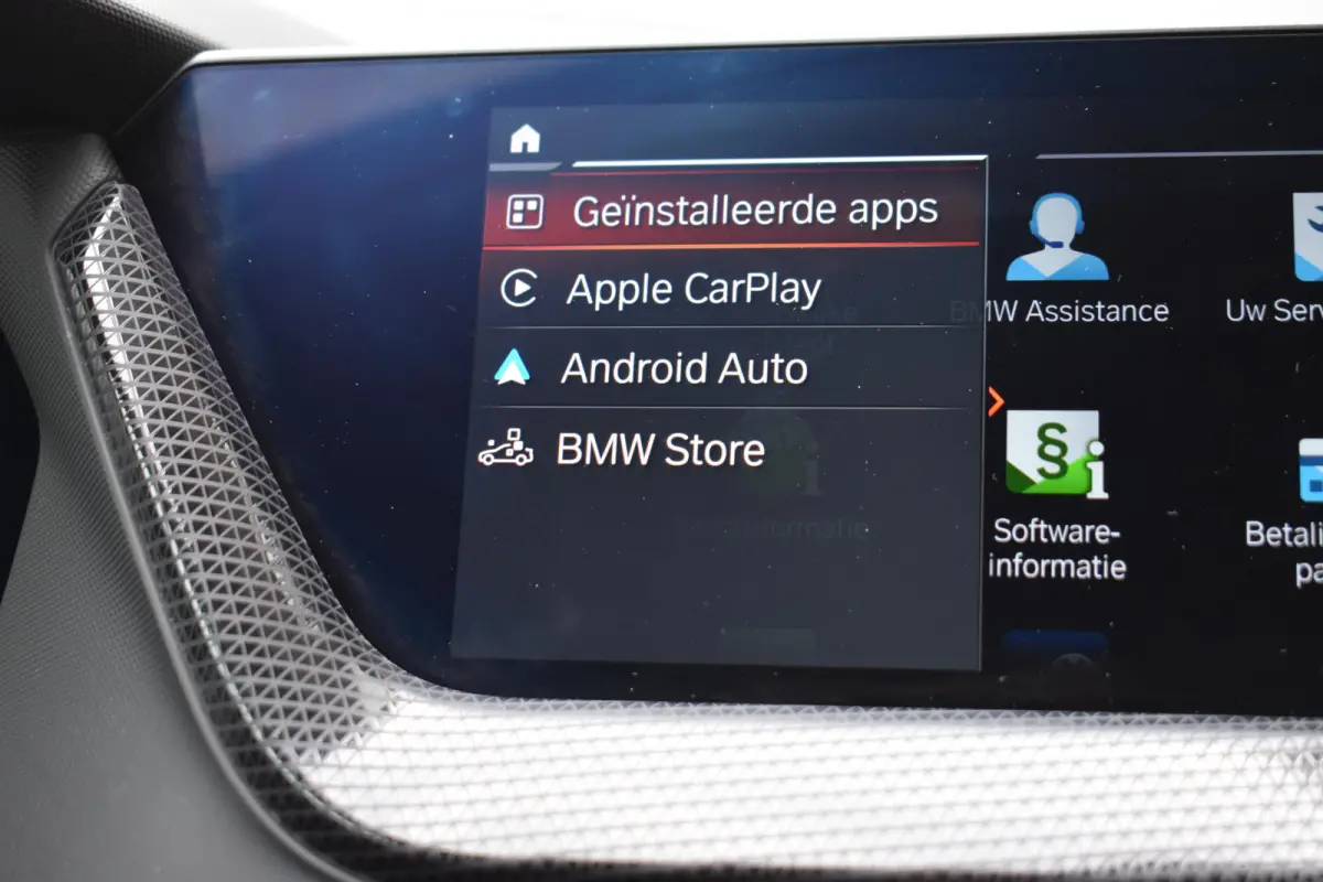 220i LEDER SPORTSTOELEN VIRTUAL NAVI