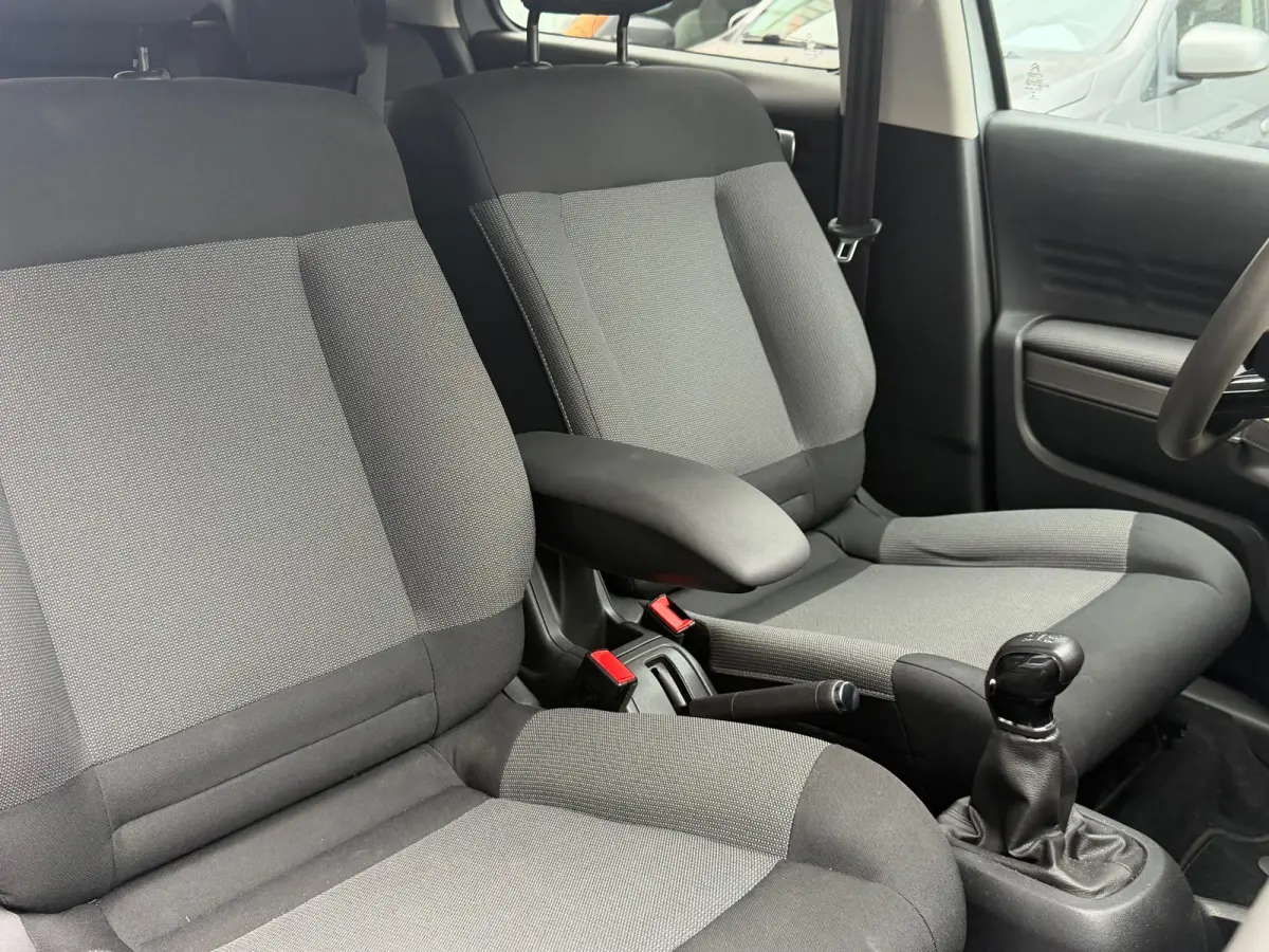 1.2 PureTech Shine - Gris Aluminium - Camera/Clima/Cruise - Nieuwstaat