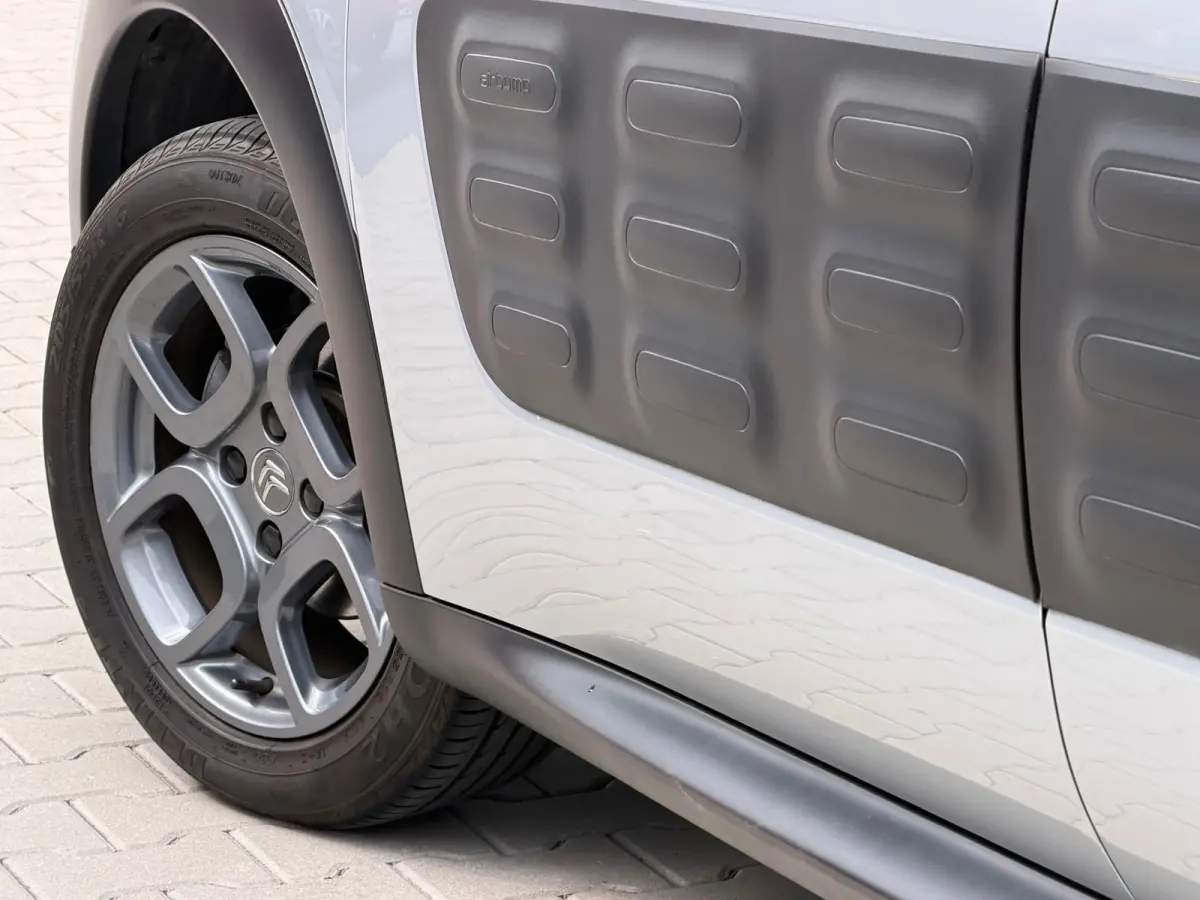 1.2 PureTech Shine - Gris Aluminium - Camera/Clima/Cruise - Nieuwstaat
