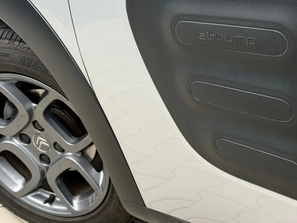 1.2 PureTech Shine - Gris Aluminium - Camera/Clima/Cruise - Nieuwstaat