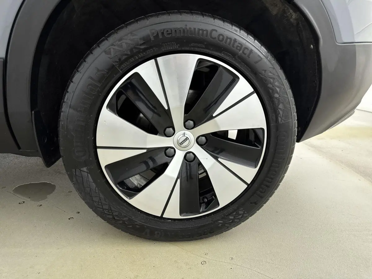 1.5 T5 Plus Dark | ACC |  Elekt. stoelverstelling + Memory | Harman/Kardon | Lane Assist  | Blindspot |