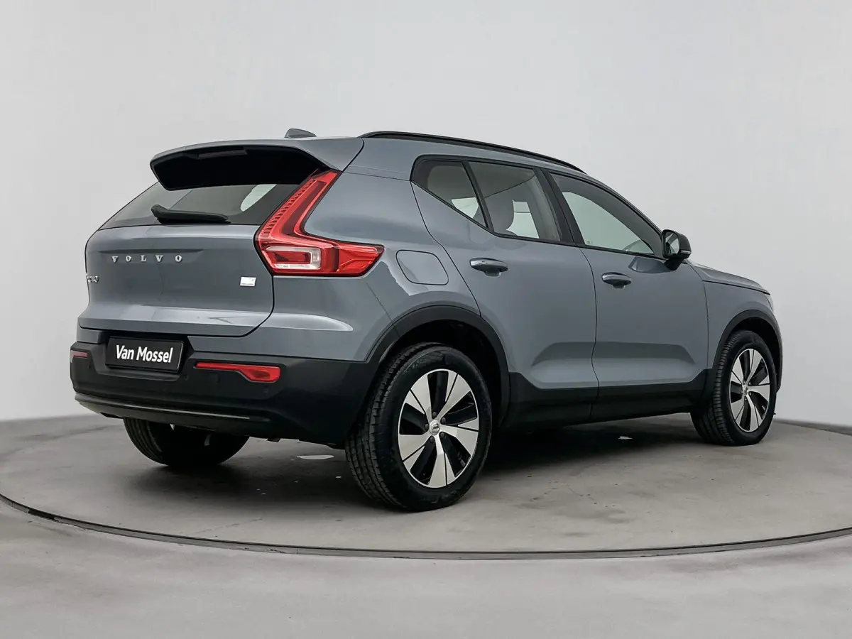 1.5 T5 Plus Dark | ACC |  Elekt. stoelverstelling + Memory | Harman/Kardon | Lane Assist  | Blindspot |