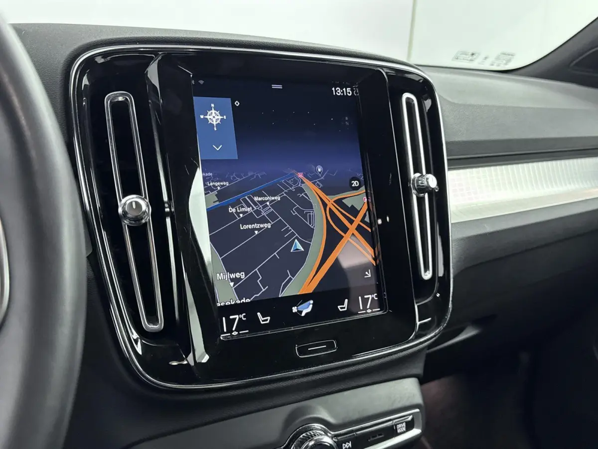 1.5 T5 Plus Dark | ACC |  Elekt. stoelverstelling + Memory | Harman/Kardon | Lane Assist  | Blindspot |