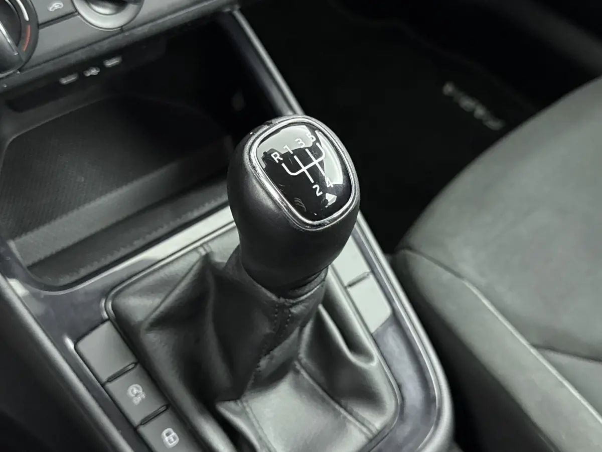 1.0 TSI Active | Cruise Control | Apple Carplay/Android Auto| | Airco |