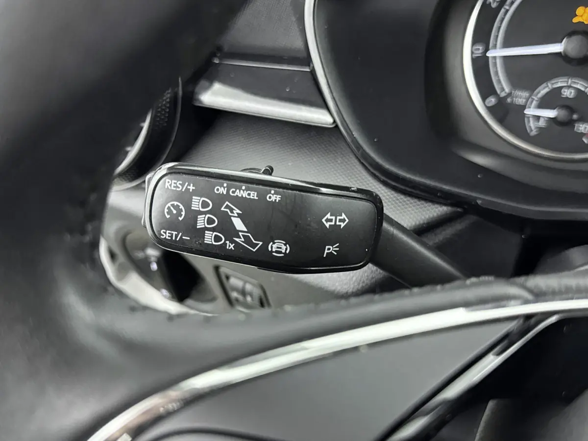 1.0 TSI Active | Cruise Control | Apple Carplay/Android Auto| | Airco |