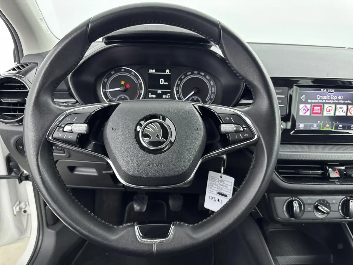 1.0 TSI Active | Cruise Control | Apple Carplay/Android Auto| | Airco |