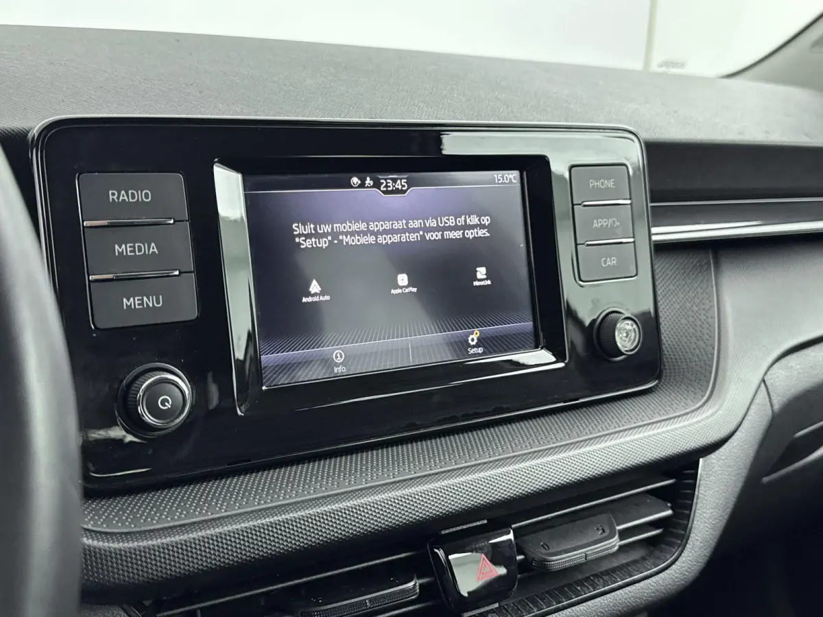 1.0 TSI Active | Cruise Control | Apple Carplay/Android Auto| | Airco |