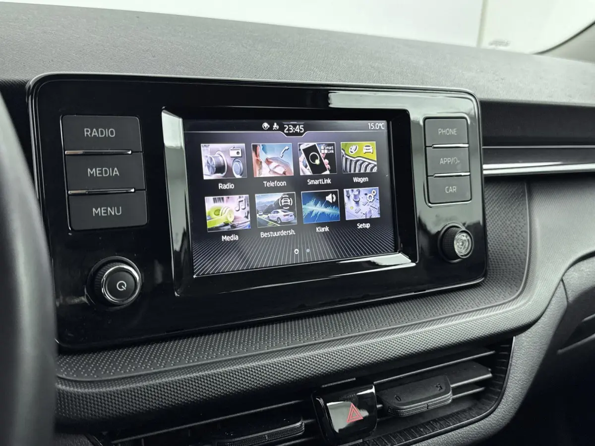 1.0 TSI Active | Cruise Control | Apple Carplay/Android Auto| | Airco |