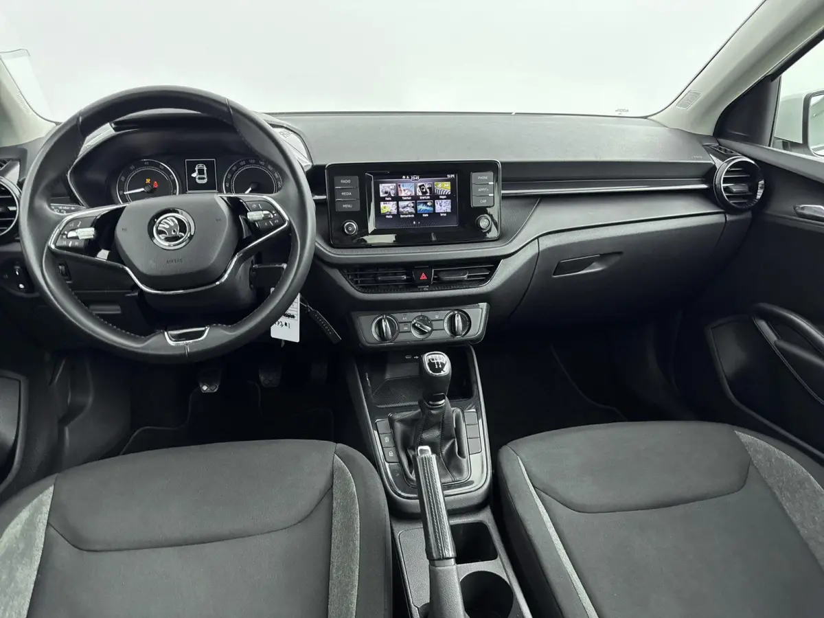 1.0 TSI Active | Cruise Control | Apple Carplay/Android Auto| | Airco |